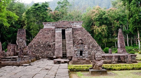 Tempat Bersejarah di Indonesia Candi Sukuh