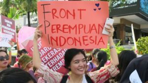 front perempuan indonesia