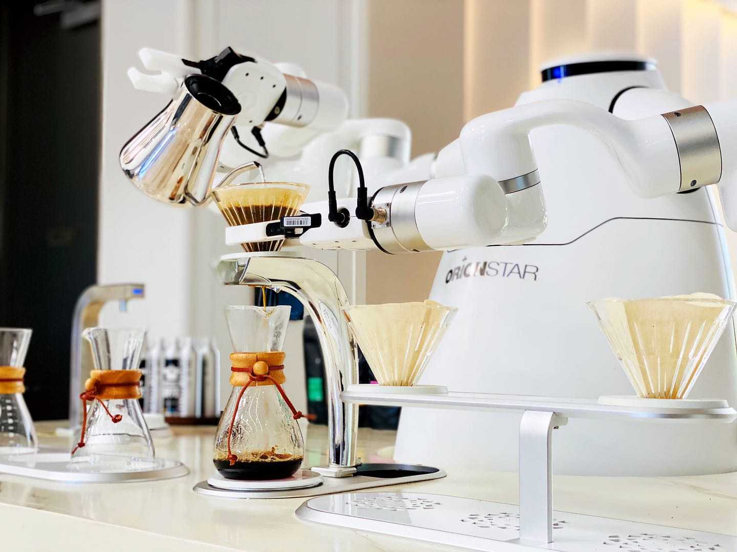 robot pembuat kopi
