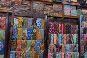 Penggunaan Batik dalam Mode dan Seni