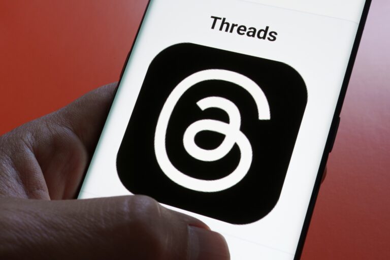 Aplikasi Threads Mulai Saingi X Dengan Pengguna Aktif Hampir 200 Juta