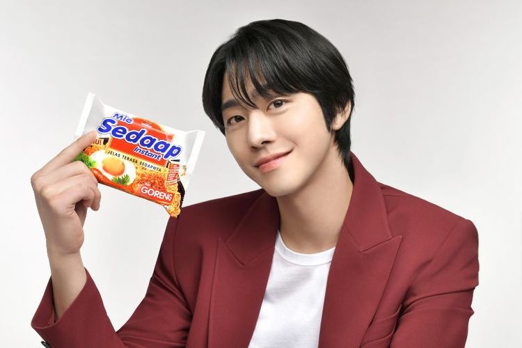 Ahn Hyo-seop Jadi Brand Ambassador Mie Sedap Tahun 2024